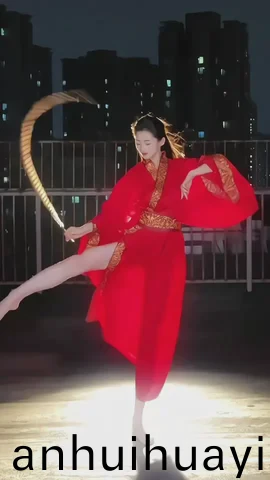 国产乱理伦片A级在线观看