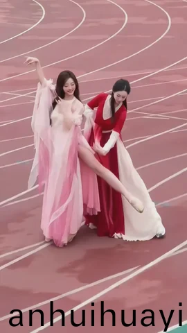 真人新婚之夜破苞第一次视频